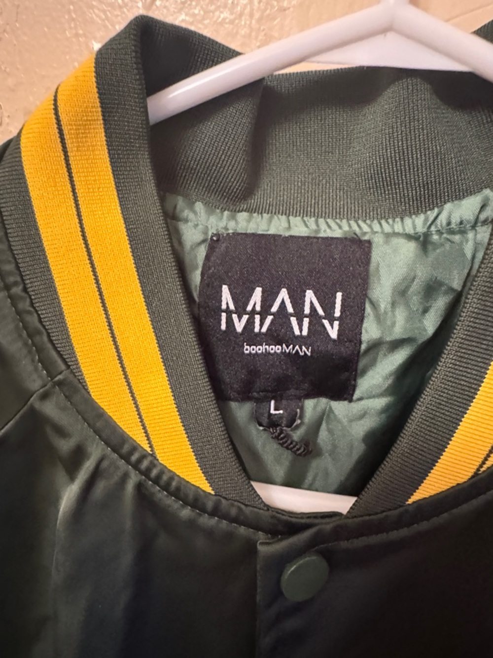 Official Man Green Satin Bomber Jacket with Yellow Trim - Picture 2 of 3